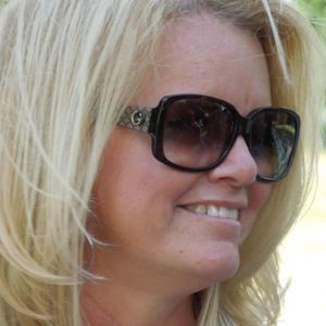 Meet your Posher, Dione